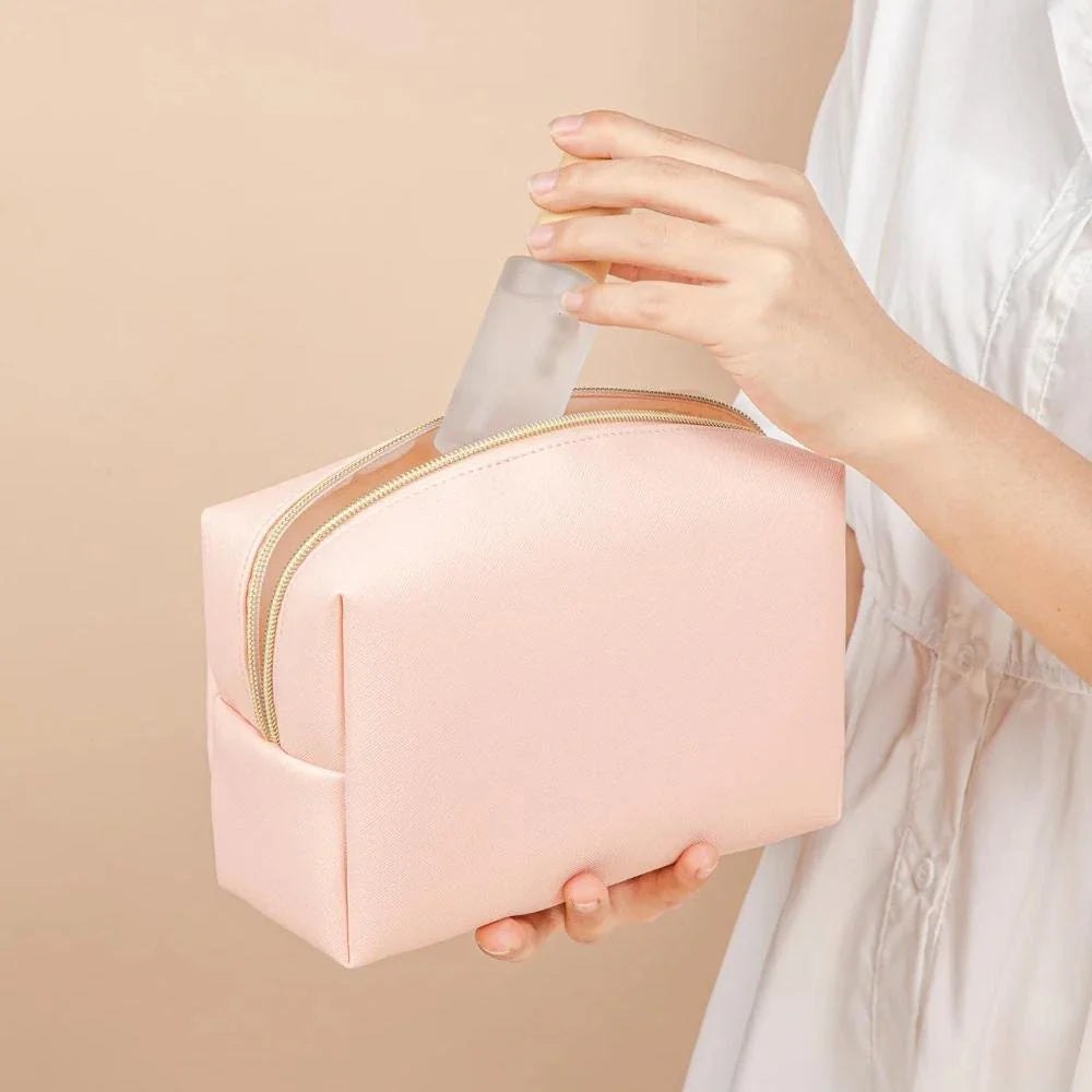 Chic PU Leather Travel Cosmetic Bag - Elegant Makeup Organizer with Secure Zipper in Multiple Sizes