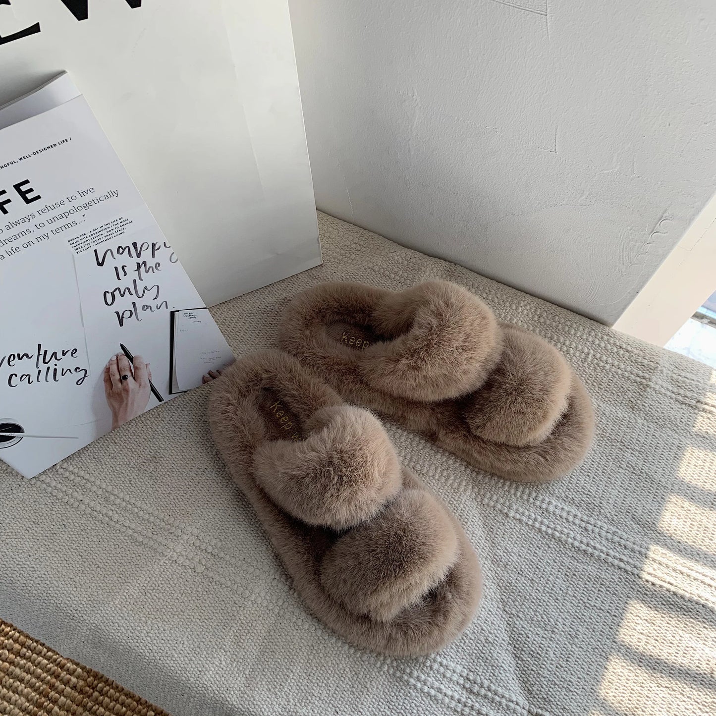 Cozy and stylish hairy slippers for fashionable women, available in multiple color options