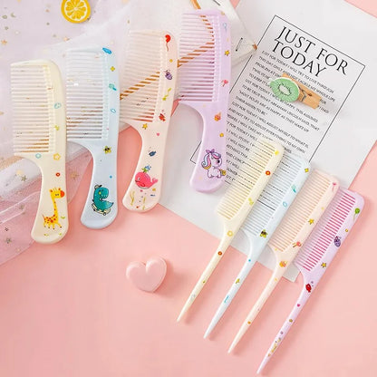 Adorable green animal-themed kids hairstyling comb set with fine-toothed and pointed tail combs