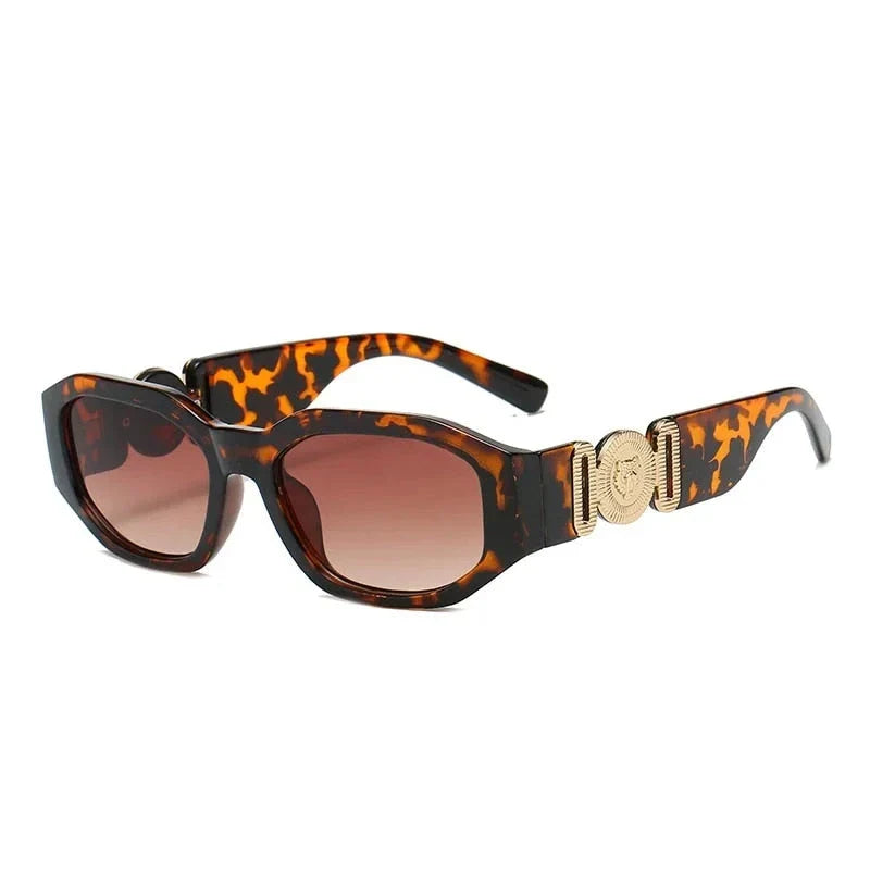 Chic Rectangle UV400 Sunglasses with Polycarbonate Frame and Anti-Reflective Gradient Lenses for Stylish Eye Protection