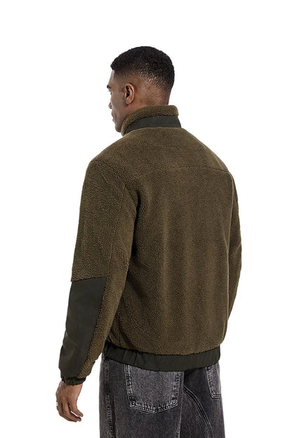 A cozy and stylish men's fleece jacket with a standing collar and convenient side pockets, available in a range of classic colors.