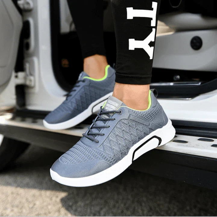 Comfortable and stylish spring sports shoes with breathable mesh design, available in multiple color options