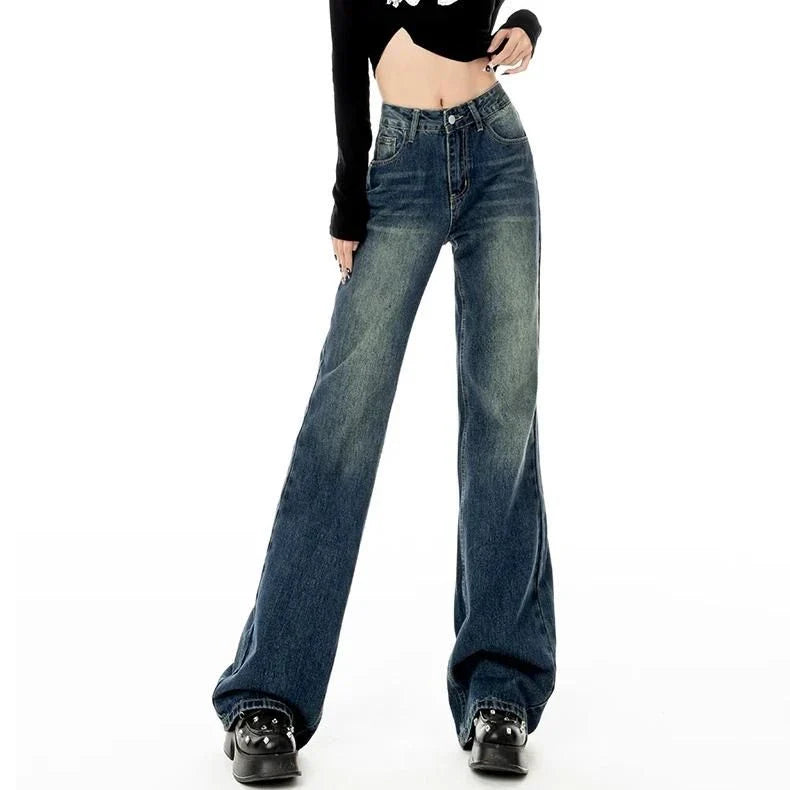 A pair of high-waisted, flared jeans with a vintage-inspired design and chic details for a stylish and comfortable look.