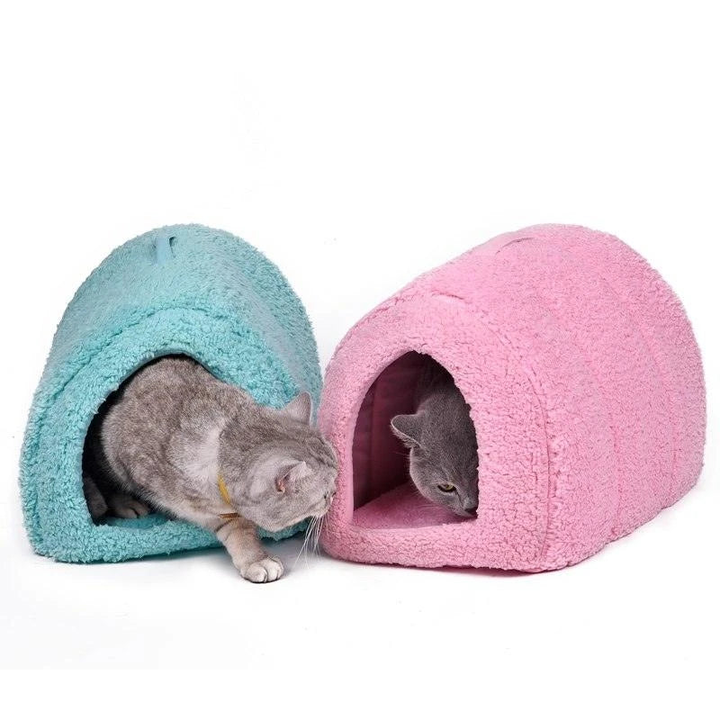 Arch-shaped cotton cat house with raised platform for cozy resting spot