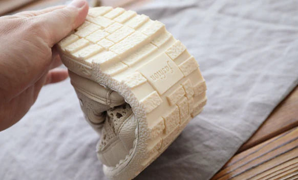 Hhomeenjoy Fashionable Flat-Soled Women's Martin Boots - Comfortable Everyday Wear