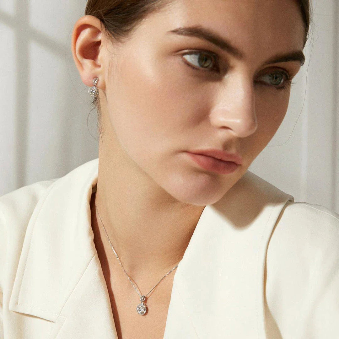 Elegant S925 silver pendant necklace with Mosan diamond inlay, adjustable chain length for women's fashion accessory