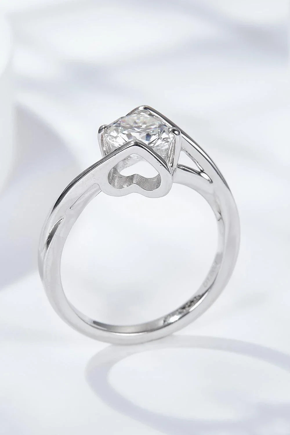 Elegant 1 Carat Moissanite Ring in 925 Sterling Silver, featuring a dazzling center stone and a sleek, minimalist design