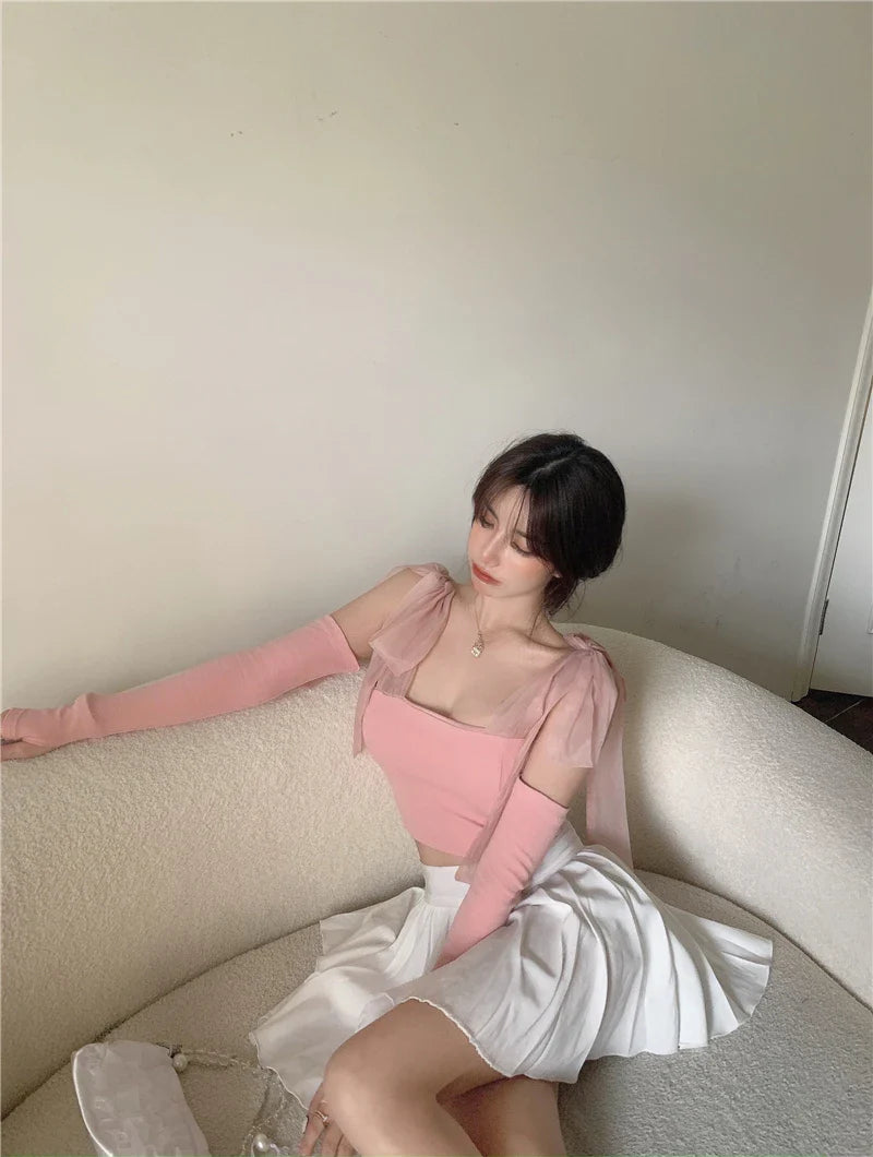 Chic knitted white tank top with bow accent, one size fits all, premium polyester fabric