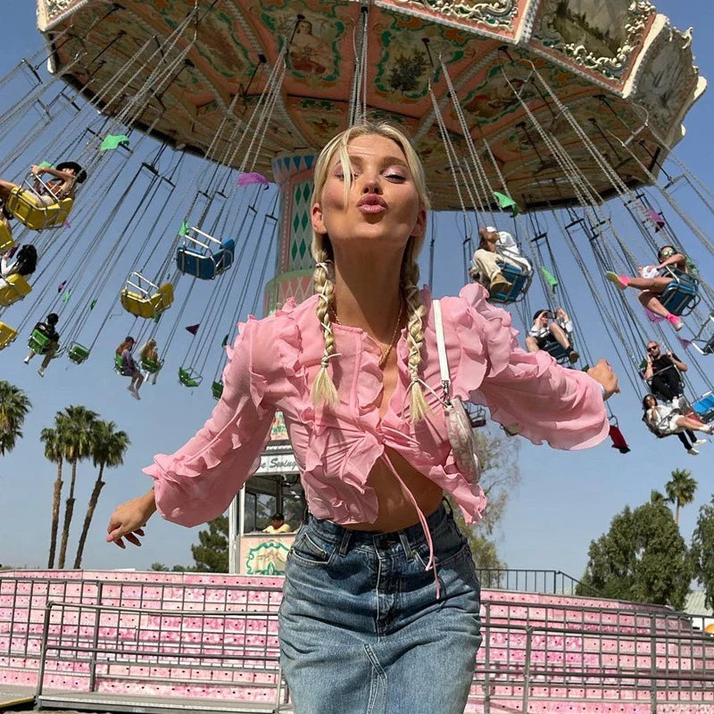 Cute heart-shaped bow tie blouse for girls in pink with ruffled v-neck and slim fit