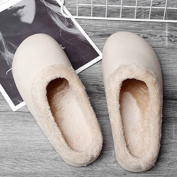 Cotton-padded Baotou slippers in various colors and sizes, providing comfort and style for casual everyday wear.