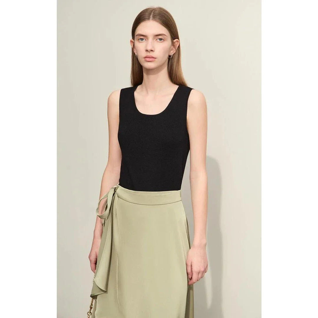 Elegant summer silk camisole with fashionable cutout design for modern women