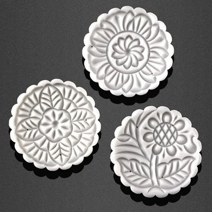 A 3D candy maker device with various 3D candy shape templates