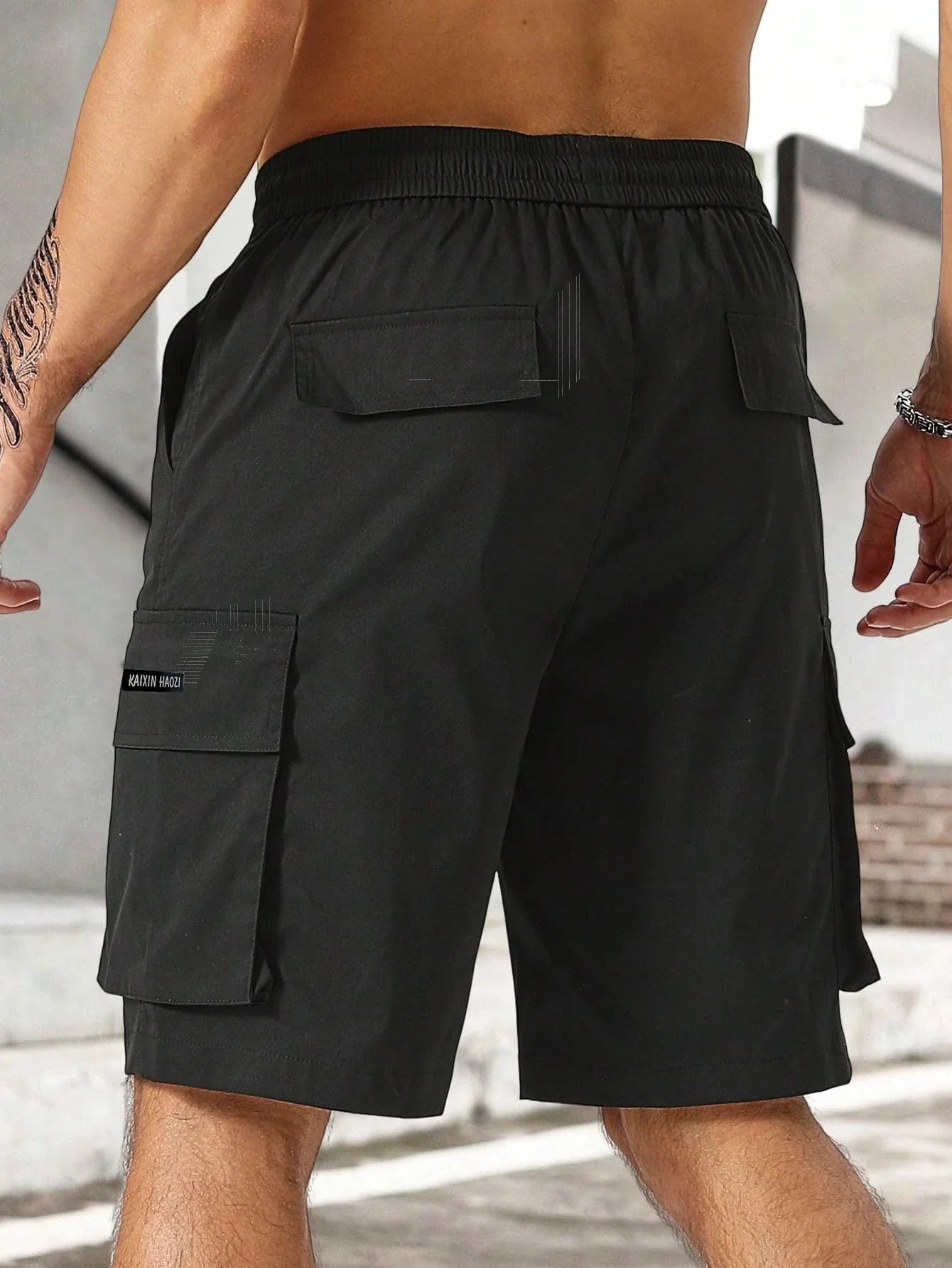 Drawstring waist men's workwear shorts with multiple pockets in various colors