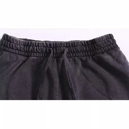 Premium cotton casual shorts for men in a relaxed, retro-inspired style