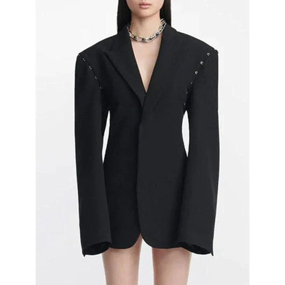 Autumn 2024 women's blazer with notched metal buckle decoration, available in black and green colors