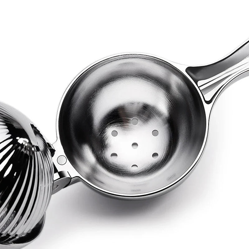 Manual citrus juicer made of stainless steel with an ergonomic handle for easy and efficient juice extraction