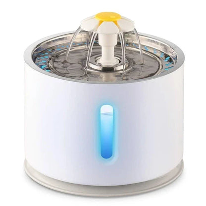 Premium 2.4L Automatic Pet Water Fountain for Cats - Continuously circulating water, large 2.4L capacity, and quiet operation for your cat's hydration needs