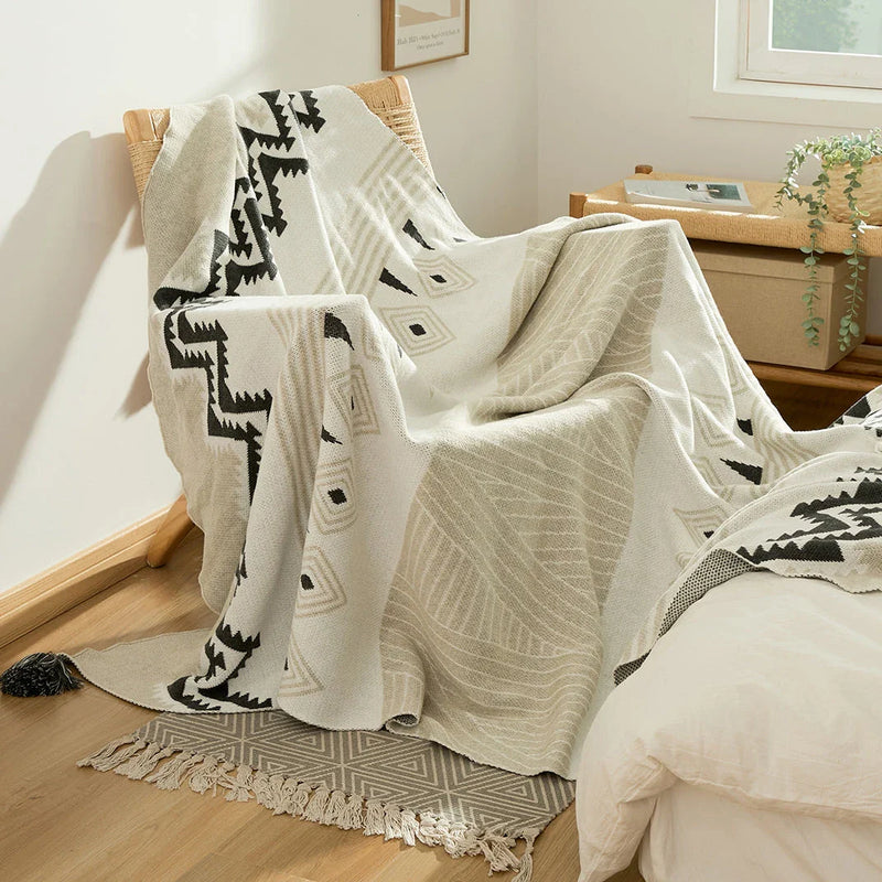 Hhomeenjoy Cozy Bohemian Cotton Throw Blanket with Tassels