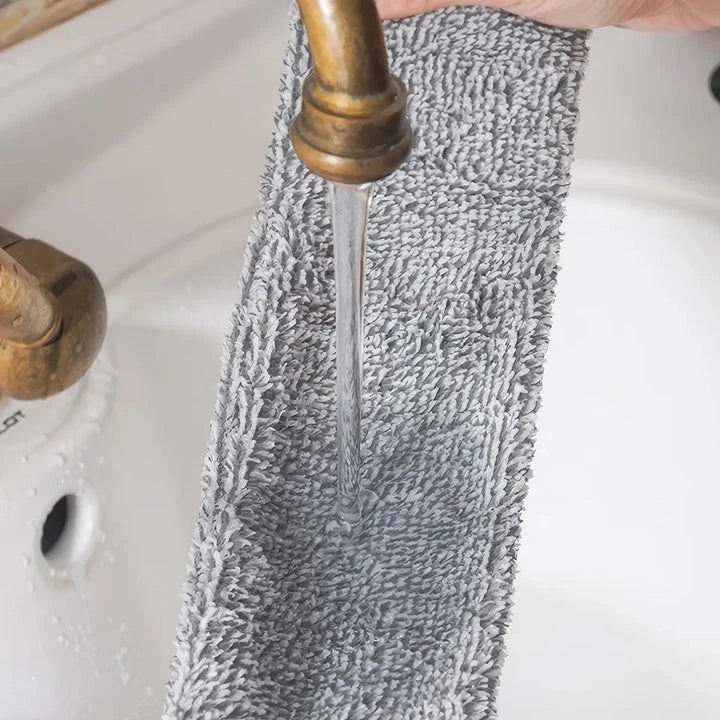 Premium Extendable Dusting Brush with Telescopic Design and Flexible Microfiber Head for Effortless Household Cleaning