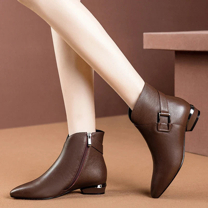 Stylish low-heel short-tube fashion boots for women in various colors and sizes