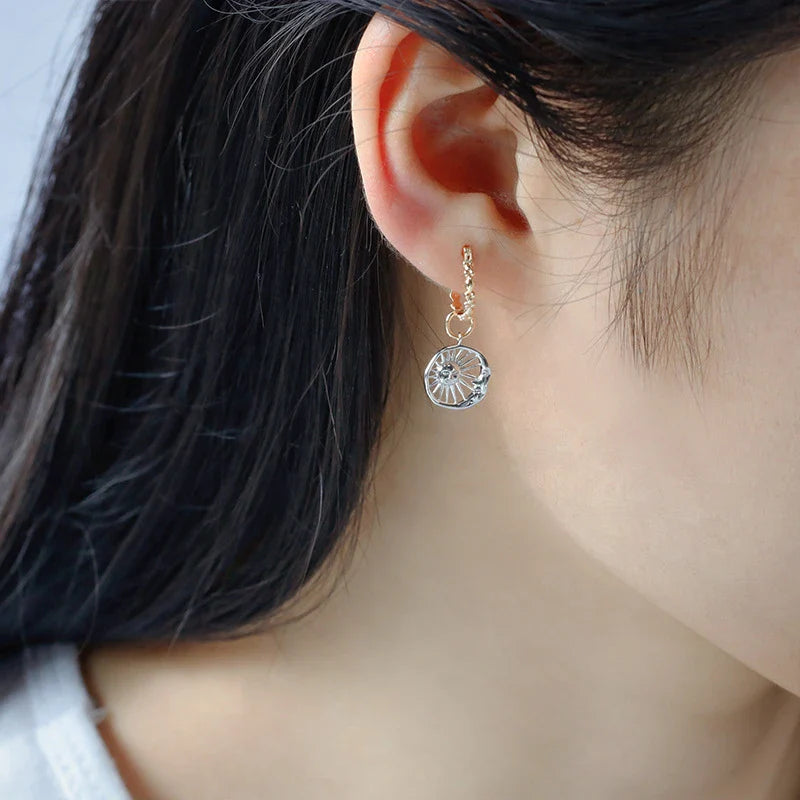 Hhomeenjoy US Radiant Sun and Moon Earrings - Elegant Geometric Design