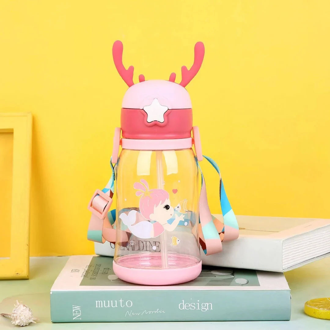 Cartoon Antler Sippy Cup for Kids - 600ml Spill-Proof Hydration Companion with Vibrant Design and Practical Features