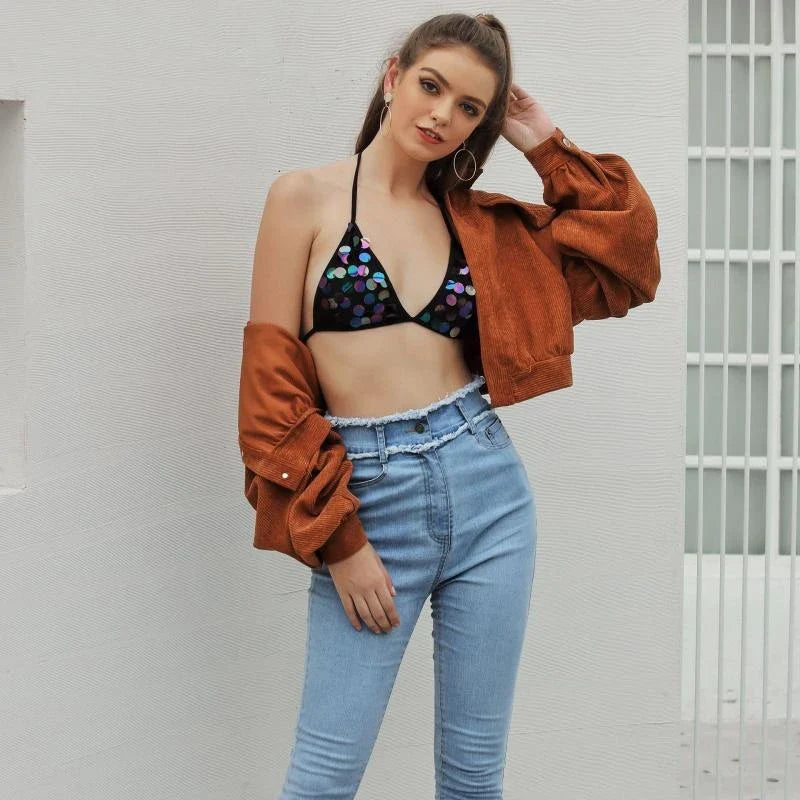 Cozy corduroy jacket with long sleeves in a wine red color, perfect for transitional weather and everyday wear.