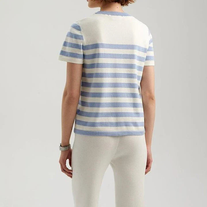 Fashionable striped knit t-shirt with a slim, flattering fit and timeless style