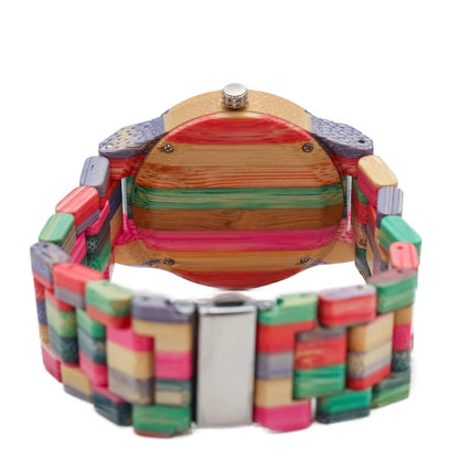 Stylish Quartz Bamboo Wood Watch - A unique and eco-friendly timepiece with a sleek design and reliable quartz movement