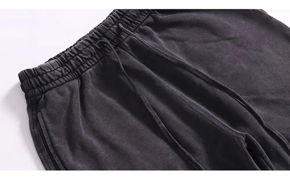 Premium cotton casual shorts for men in a relaxed, retro-inspired style