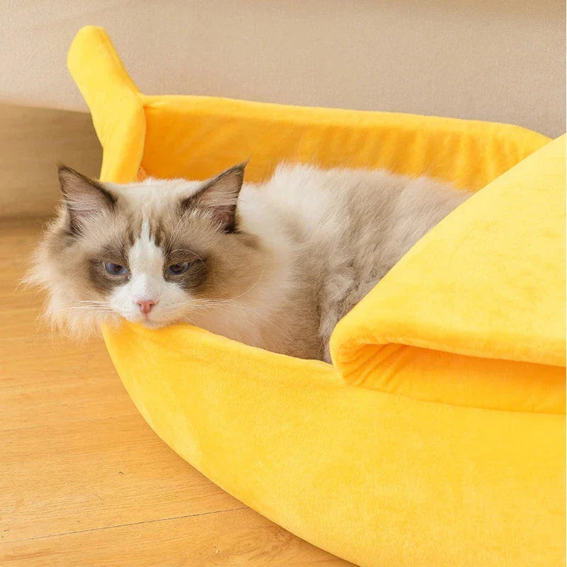 Hhomeenjoy Cozy and Stylish Banana-Shaped Pet Bed for Furry Friends