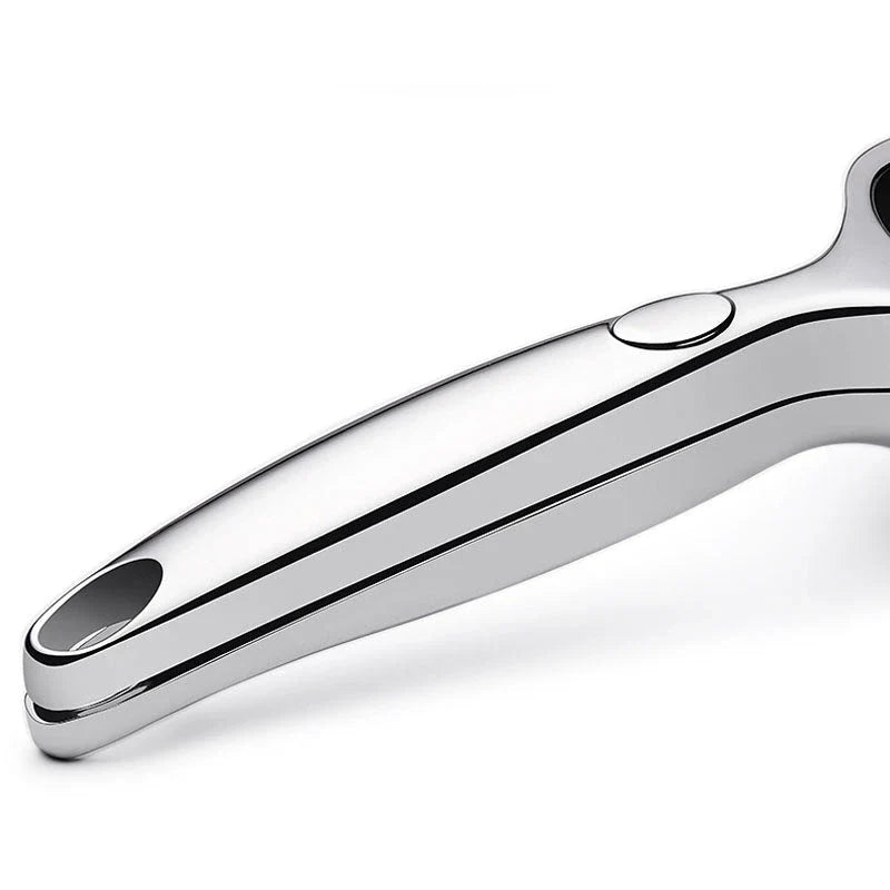 Manual citrus juicer made of stainless steel with an ergonomic handle for easy and efficient juice extraction