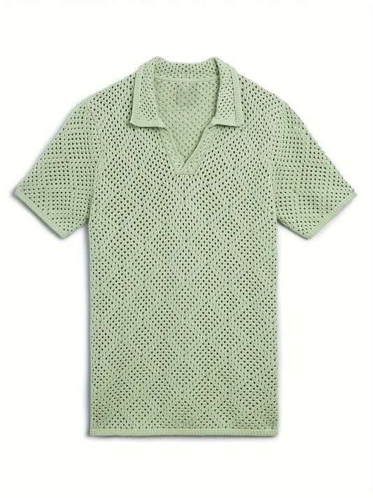 Comfortable and stylish men's knitted summer shirt in green with relaxed, pullover design