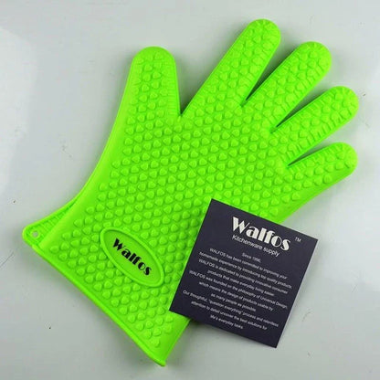 Premium heat-resistant silicone barbecue gloves in pink, designed for safe and comfortable outdoor grilling and cooking