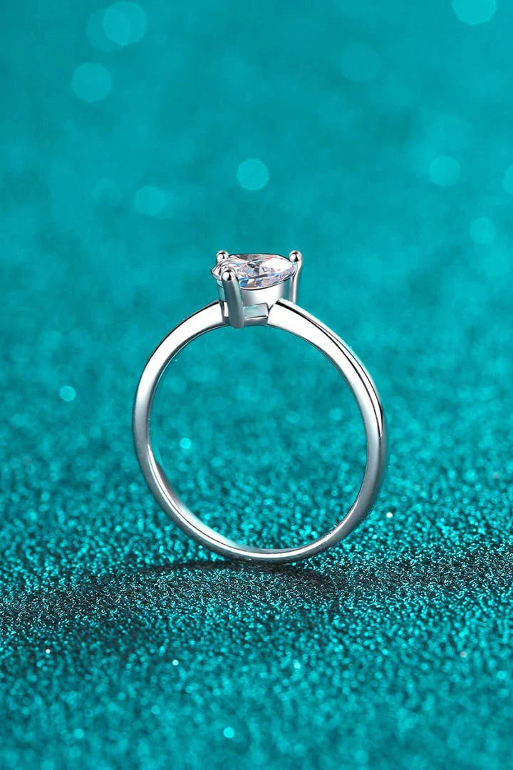 Hhomeenjoy Elegant Heart-Shaped Moissanite Solitaire Ring in Sterling Silver