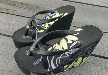 Stylish non-slip beach heels for women, featuring a super high 11cm heel and a variety of color options