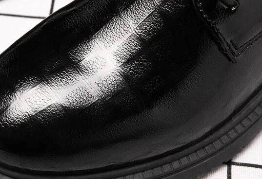 Men's waterproof, breathable, versatile black business casual shoes with durable rubber sole and comfortable PU insole