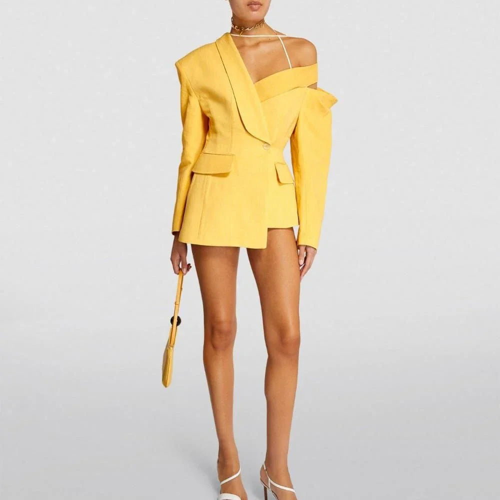 Chic and versatile women's blazer with oblique shoulder, long sleeves, and hollow-out details for a modern, sophisticated look