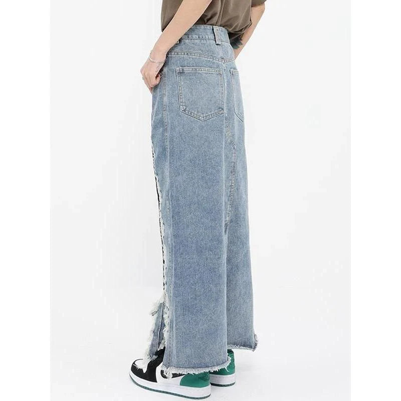 Fashionable high-waist denim skirt with distressed details, offering a stylish and comfortable design for versatile wear.