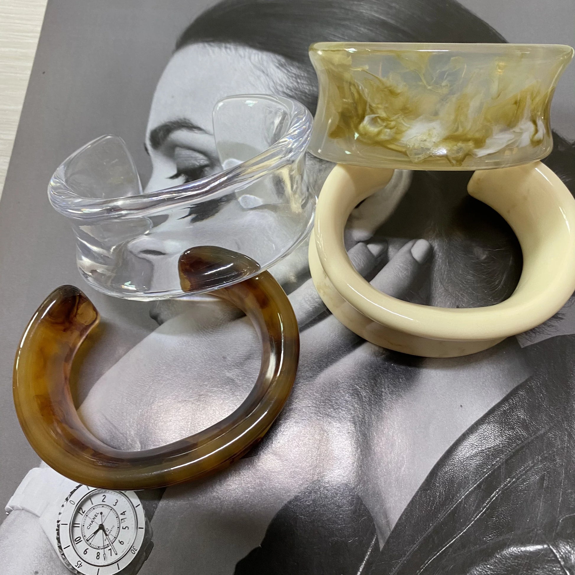 Fashionable Personality-Boosting Bracelet with Exaggerated Design and Premium Materials