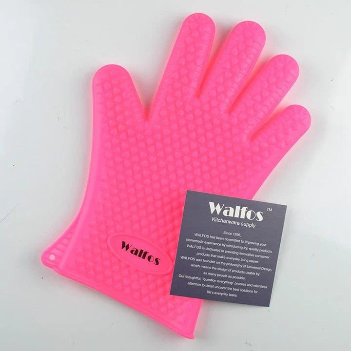Premium heat-resistant silicone barbecue gloves in pink, designed for safe and comfortable outdoor grilling and cooking