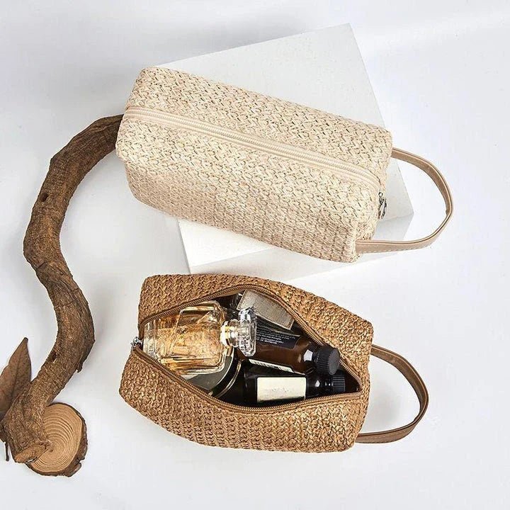 Elegant and Practical Cosmetic Bag made from high-quality straw material with a unique knitting pattern, providing ample storage and a stylish accessory for modern women.