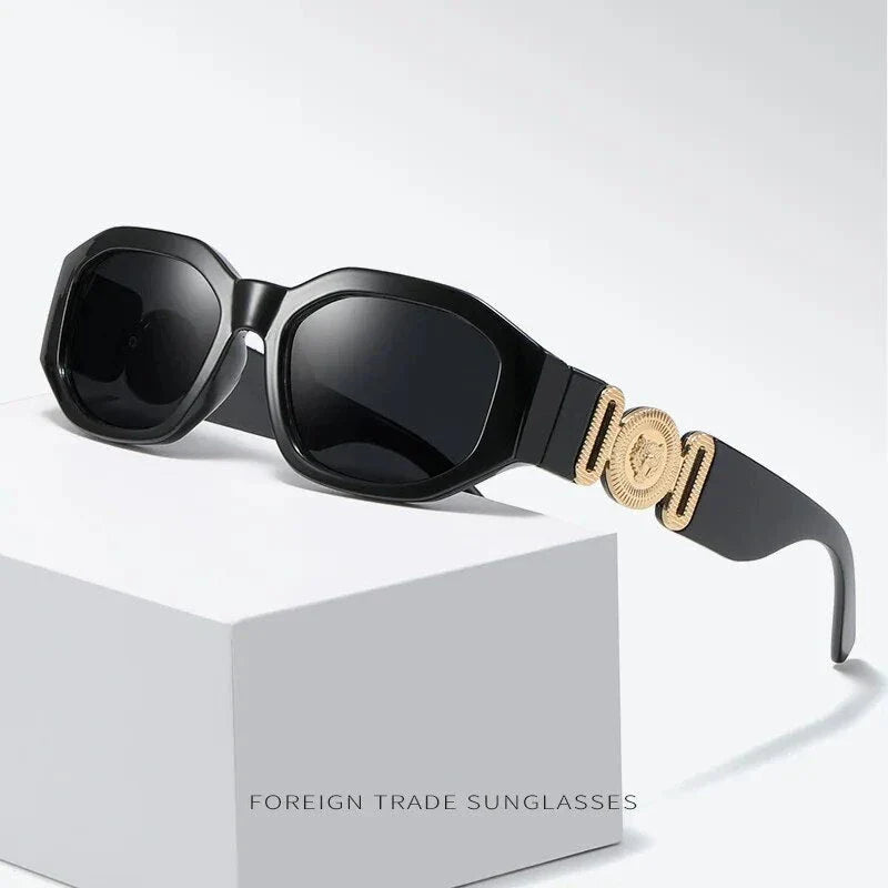 Chic Rectangle UV400 Sunglasses with Polycarbonate Frame and Anti-Reflective Gradient Lenses for Stylish Eye Protection