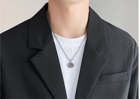 A stylish, casual jacket for men made of premium polyester fabric for year-round comfort and versatility