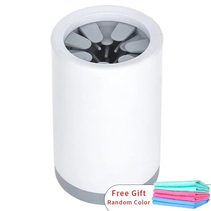 Pet Paws Washing Bottle Tool - A compact and durable paw washer for keeping your furry friend's paws clean and your home free from muddy footprints