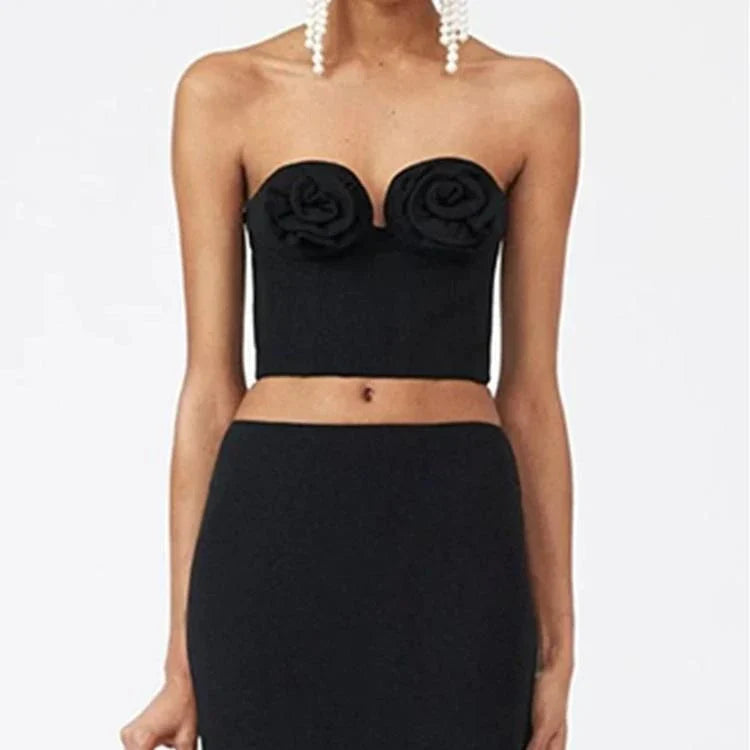 Chic floral sleeveless tank top with unique slash neckline and three-dimensional flower patchwork design