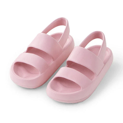 Comfortable and stylish heightened slippers for men in a variety of colors, featuring thick soles for all-day support and versatile design