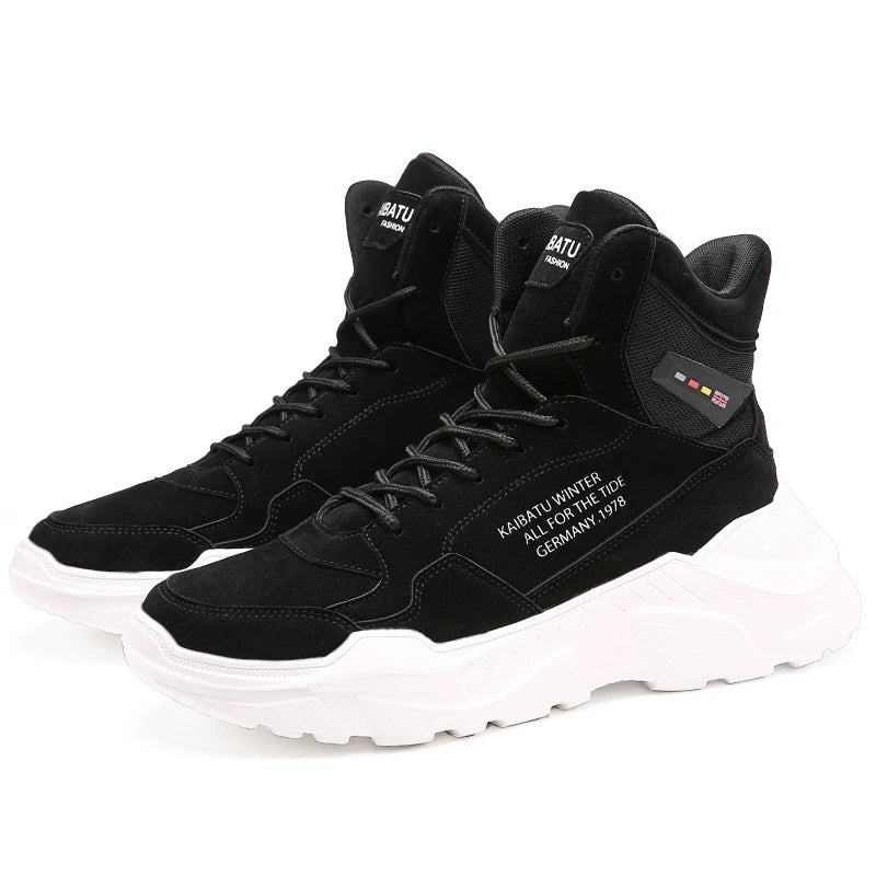 A pair of high-performance men's casual sports shoes made with premium pig eight leather and a thick rubber sole for superior comfort and durability.
