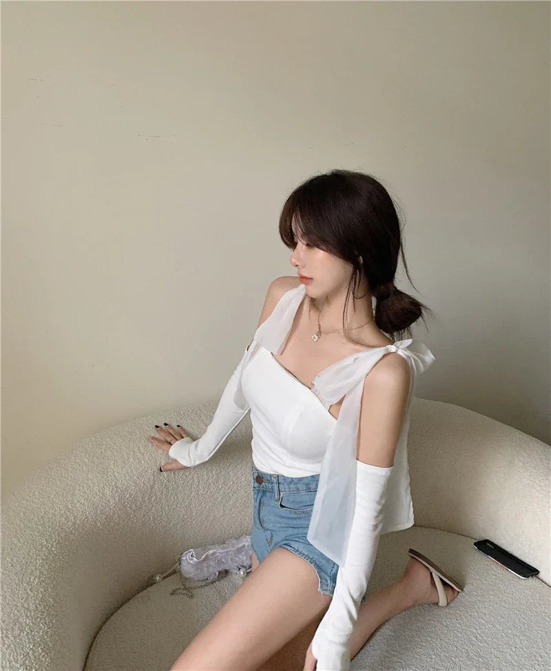 Chic knitted white tank top with bow accent, one size fits all, premium polyester fabric