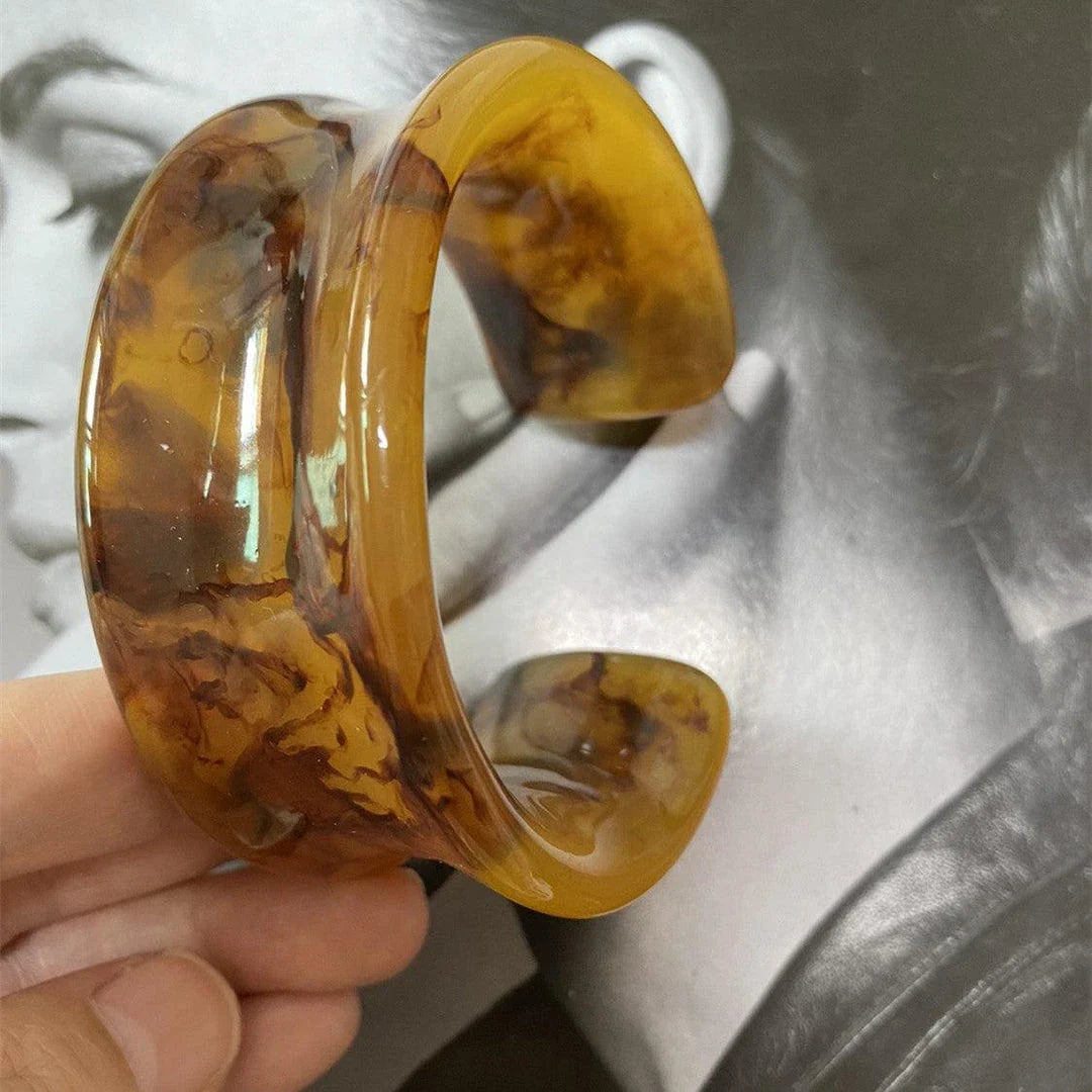 Fashionable Personality-Boosting Bracelet with Exaggerated Design and Premium Materials